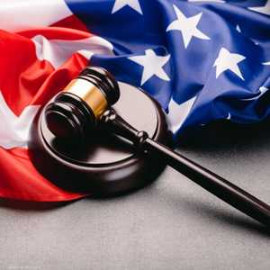 التحقيق حول دفع أموال لإسكات ممثلة إباحية