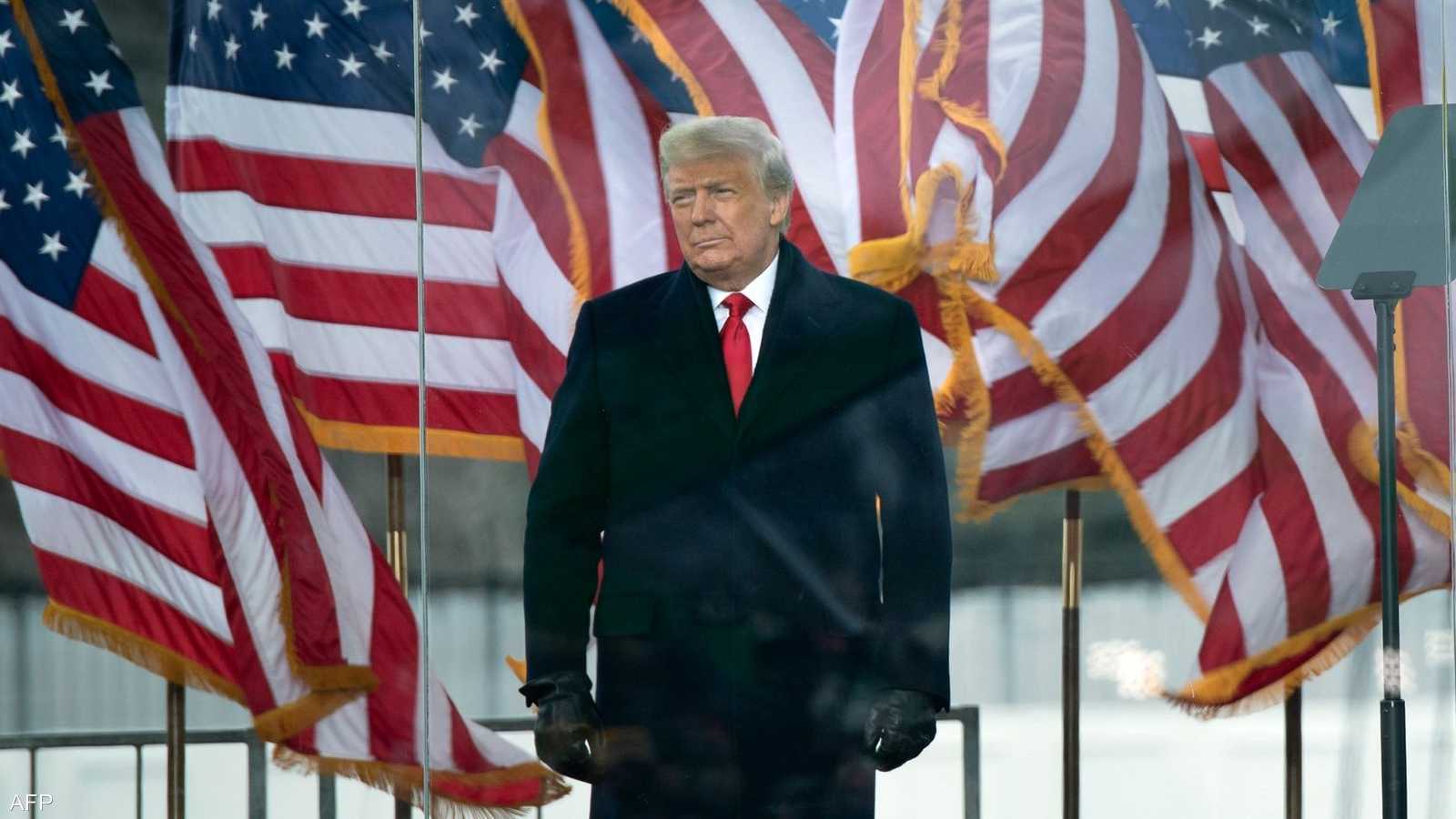 دونالد ترامب بمواجهة القضاء