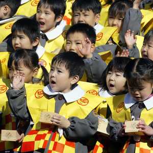 خطة بزيادة المساعدة المالية وخدمات رعاية الأطفال