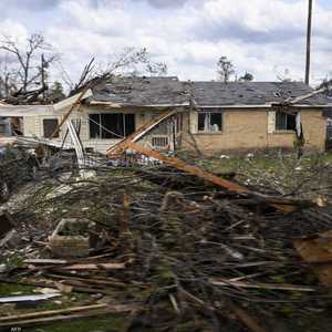 من مخلفات الإعصار الذي ضرب المسيسيبي الأسبوع الماضي