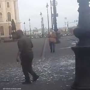 الانفجار بحسب الرواية الأمنية وقع من قبل أحد زوار المقهى