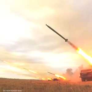 روسيا تنفذ تهديداتها وتنشر قواتها قرب حدود فنلندا