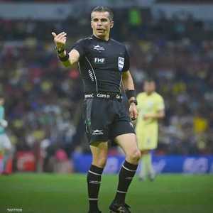 الحكم هرنانديز ضرب اللاعب في منطقة حساسة