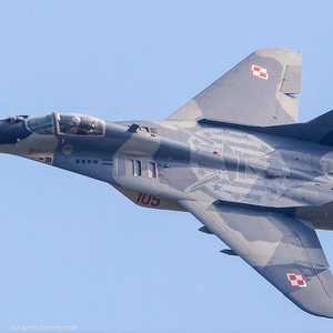 مقاتلة من طراز ميغ 29 تابعة لسلاح الجو البولندي