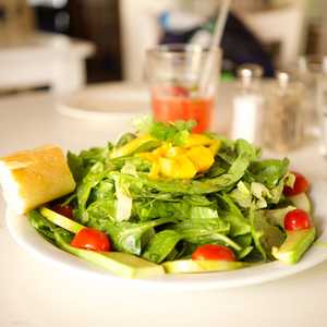 في رمضان..ماذا تتناولون لتعويض أجسامكم بالماء والسوائل