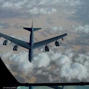 القاذفة الأميركية بي-52 تحلق في سماء شبه الجزيرة الكورية