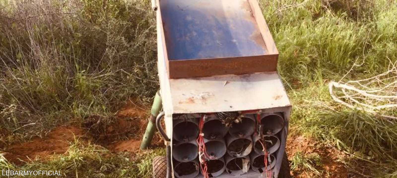 منصة إطلاق الصواريخ التي عثر عليها الجيش اللبناني.