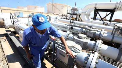 أنابيب لنقل الغاز في ليبيا