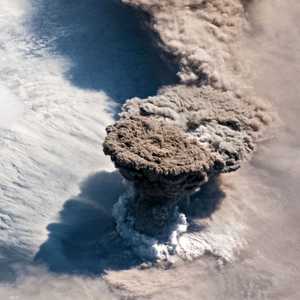 صورة أرشيفية لبركان في روسيا