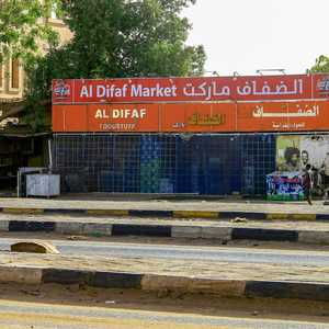 المعارك تلقي بظلالها على أسواق الخرطوم