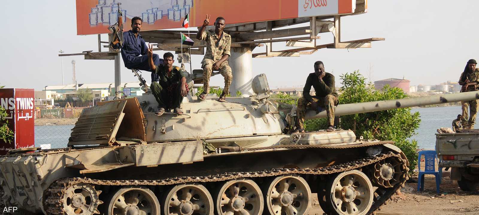 دبابة تابعة للجيش السوداني في بورتسودان
