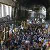 السوريون يتسوقون في سوق الحميدية قبل عيد الفطر - دمشق