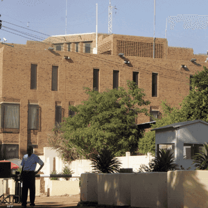 مبنى السفارة البريطانية في الخرطوم