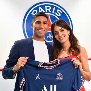 أعلن أشرف حكيمي وهبة عبوك انفصالهما