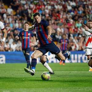 برشلونة لا يزال الأقرب للقب رغم الهزيمة