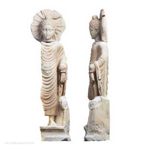 التمثال المكتشف يبلغ طوله 71 سنتيمترا