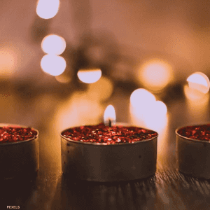 احتراق الشمع ينتج عنه أبخرة مضرة بالجهاز التنفسي