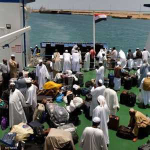 سفينة إجلاء في بورتسودان