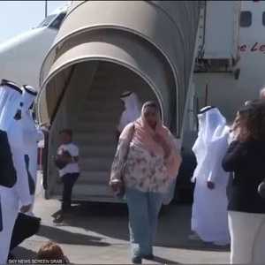 وصول طائرة إجلاء إلى أبوظبي قادمة من بورتسودان