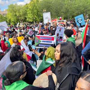 عشران السودانيين في واشنطن يطالبون بوقف إطلاق النار