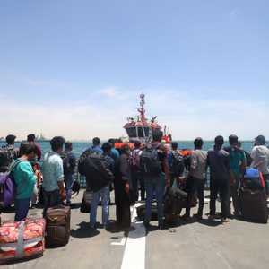 تواصل عمليات إجلاء آلاف الأجانب من السودان