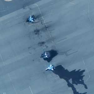 أرشيفية لطائرات عسكرية محطمة في مطار مروي السوداني