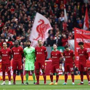 جماهير ليفربول هاجمت النشيد الوطني