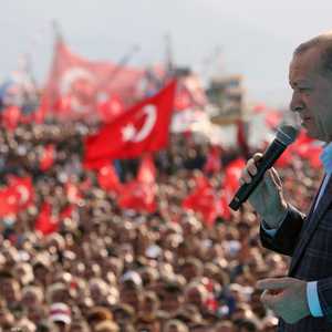 أردوغان يحكم تركيا منذ نحو 20 عاما.