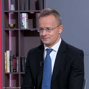 وزير خارجية هنغاريا: على الناتو تجنب نشوب حرب عالمية 3