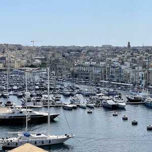 إذا زرت مالطا ستشعر أنك في دولة عربية