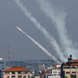 مئات القذائف أطلقت من غزة على إسرائيل