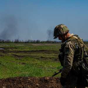 يحتدم صراع باخموت مع تخبط الروايات حول المسيطر على الأرض