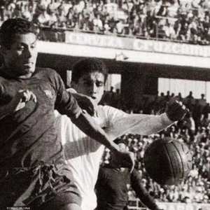 أوليفيا توفي عن عمر 86 عاما