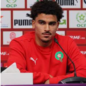 أبو خلال دخل في مشاد مع لورانس أريباج