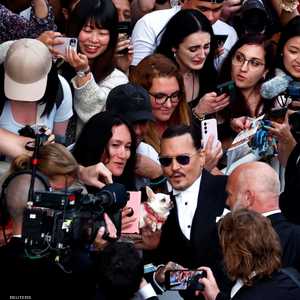 جوني ديب يتألق في مهرجان كان