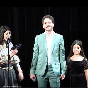 المخرج الأردني الشاب أمجد الرشيد خلال تقديم عرض الفيلم