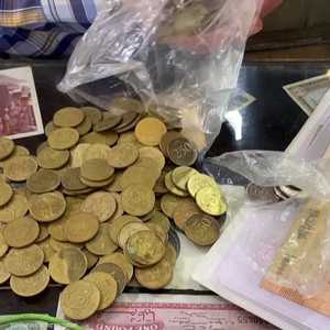 هل تساوي عملاتك المعدنية أي قيمة؟