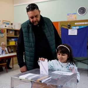 التصويت جار يوم الأحد