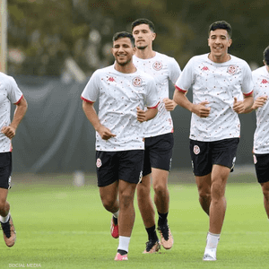 منتخب تونس يستعد لمواجهة إنجلترا الإثنين