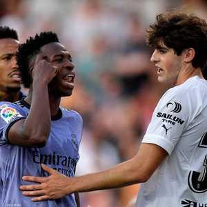 كثيرا ما تعرض فينيسيوس لإهانات عنصرية