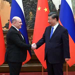رئيس وزراء روسيا يزور الصين