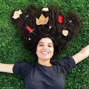 قررت إكرام التسلح بإرادة حديدية لتحدي الشعور بالنقص