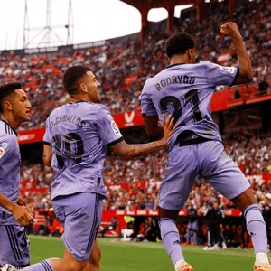 فرحة رودريغو بتسجيل الهدف أمام إشبيلية