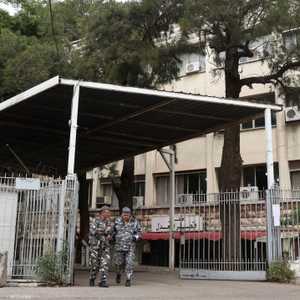 وزير الداخلية اللبناني تعهد بملاحقة الخاطفين