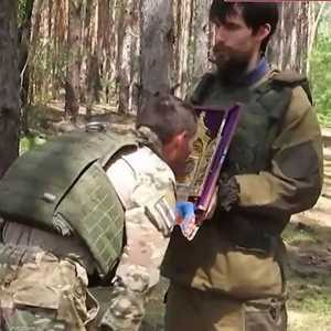 استقبال الجنود للأيقوانت الدينية