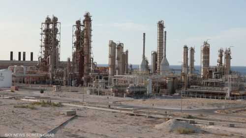 ليبيا.. عودة العمل في منشآت منطقة "الهلال النفطي"