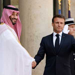 ولي العهد السعودي والرئيس الفرنسي في الإليزيه