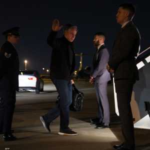 بلينكن وهو يتوجه إلى الصين