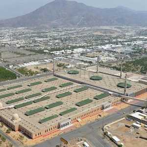 مسجد نمرة هو ثاني أكبر مسجد مساحة في مكة المكرمة