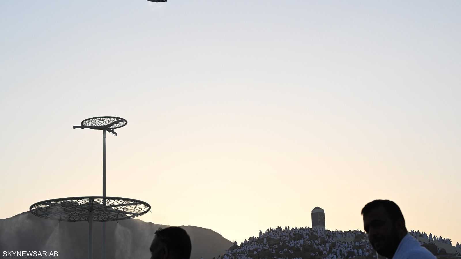 تبلغ مساحة مشعر عرفات قرابة 33 كيلومترا مربعا